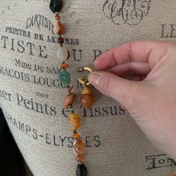 Vintage Necklace and Earrings - Picture 5 of 7